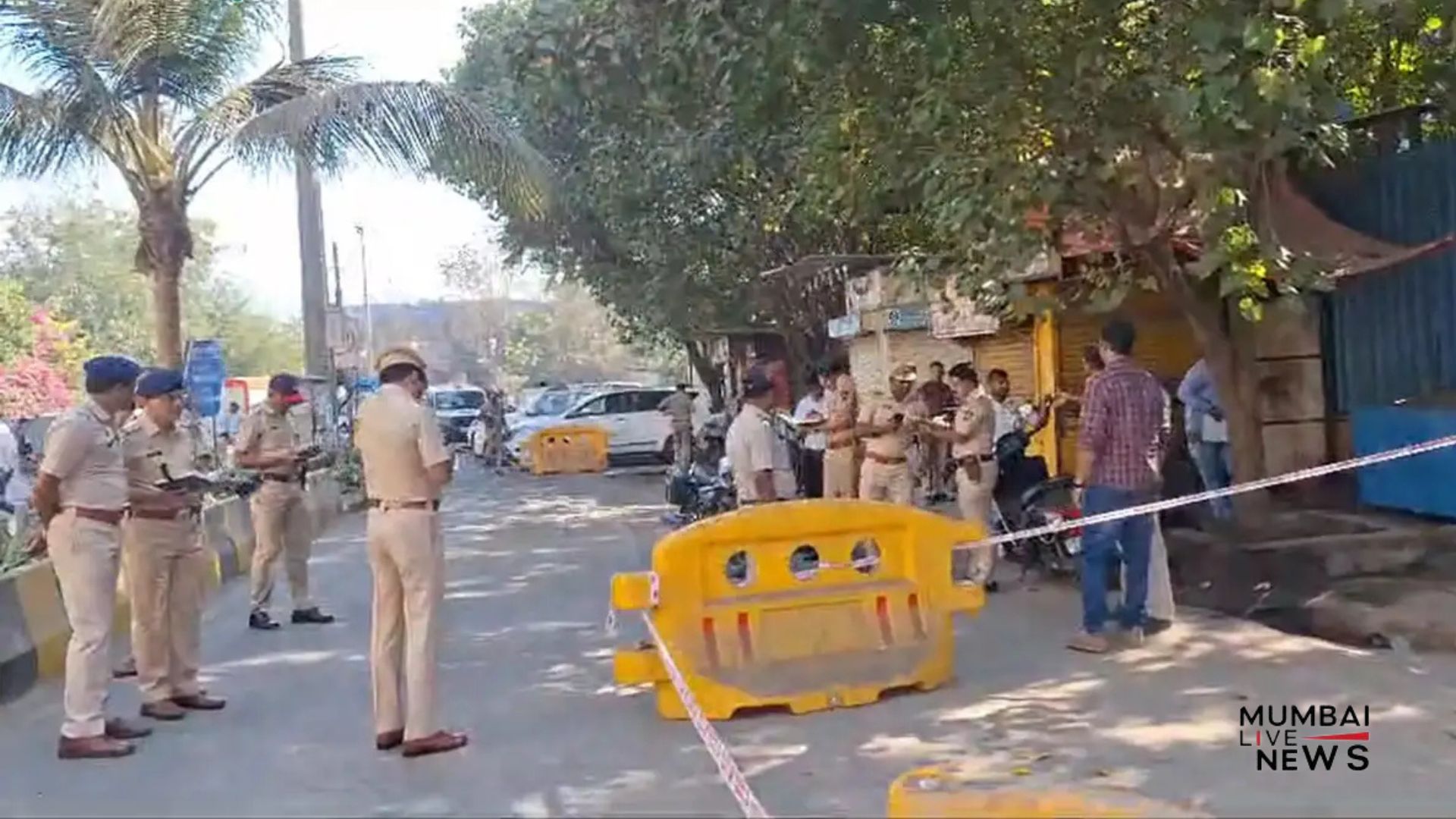 Shocking Firing Incident Outside D-Mart in Navi Mumbai: 2 Bike Riders Open Fire, Injuring One Person, Police Vow Swift Action