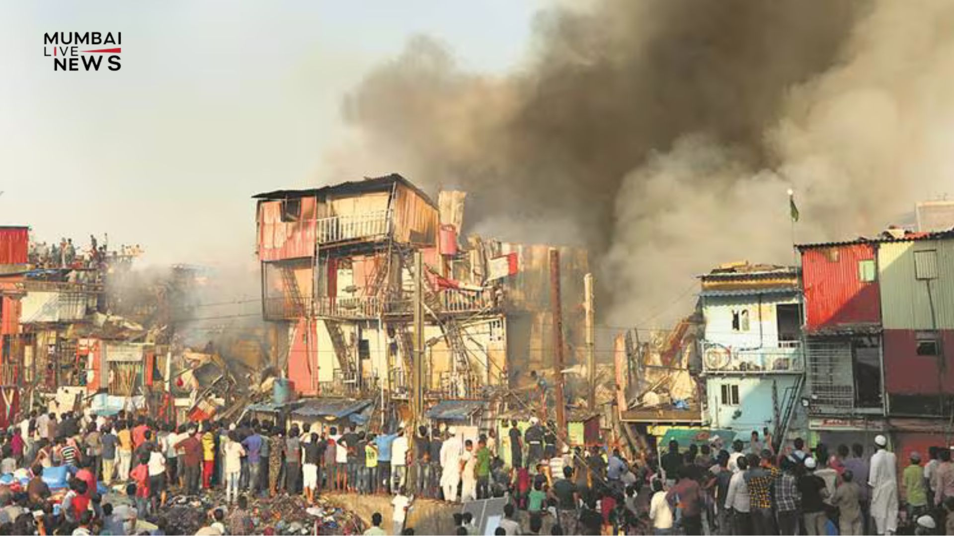 Tragic Fire Ravages Over 20 Huts in Mumbai’s Bandra, Leaving Families Devastated and Homeless