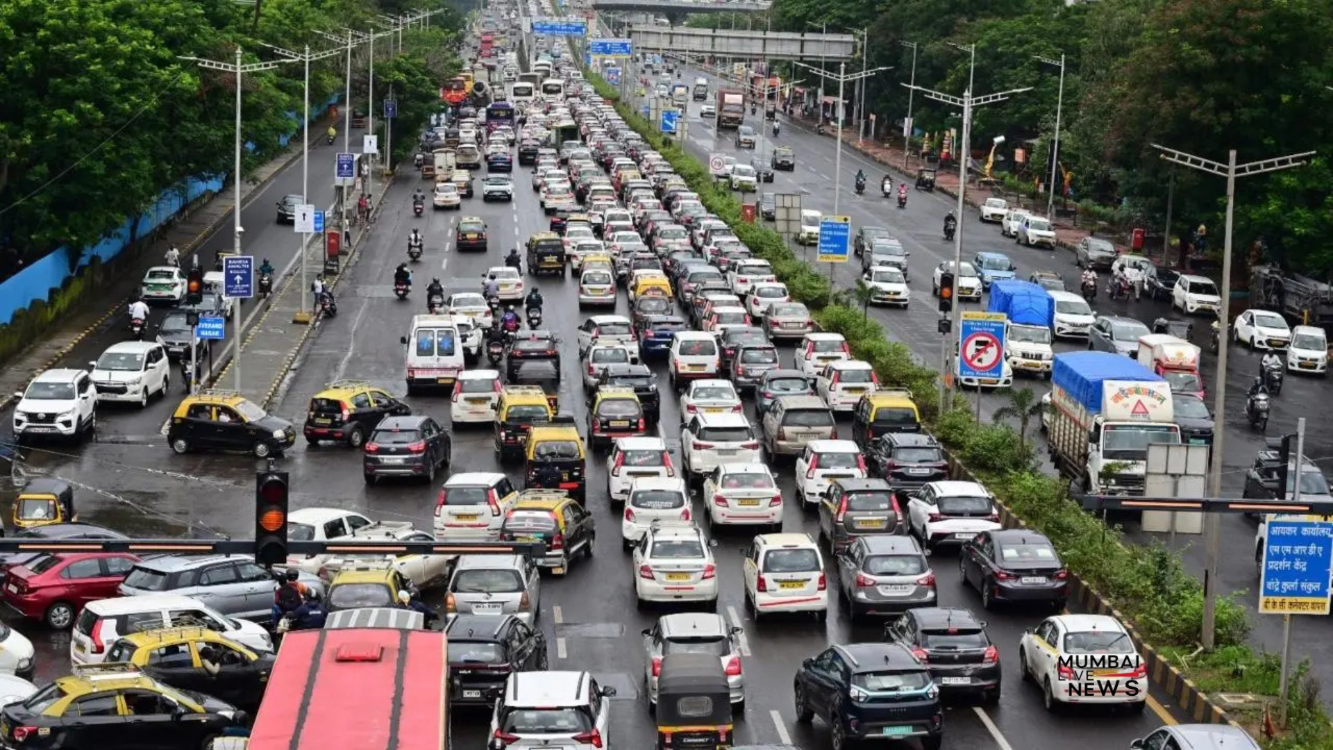Commuters Frustrated by Poor Design and Traffic Chaos on Vikhroli Bridge